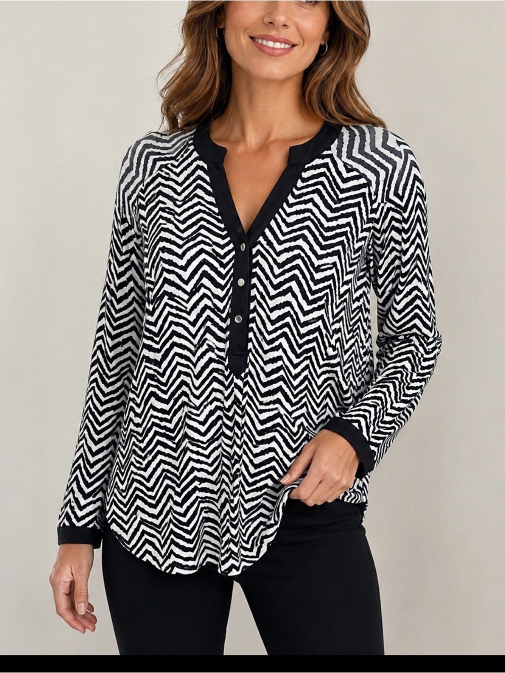 New Roz & Ali XL Chevron zebra V neck roll long sleeve stretch tunic coastal